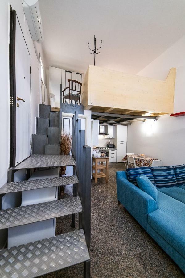 ボローニャAnais' Loft- Osp. Sant'Orsola-Fieraアパートメント エクステリア 写真