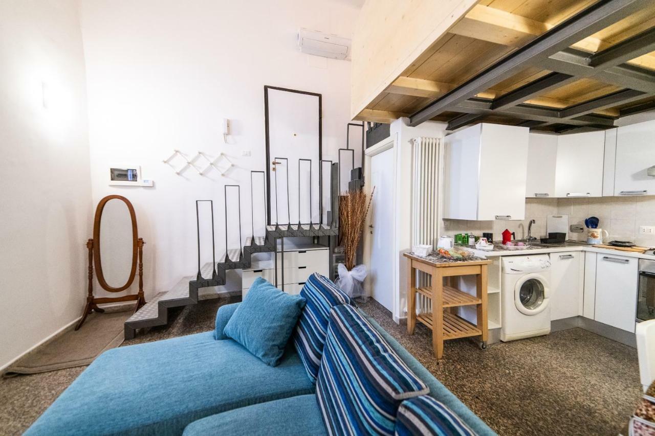 ボローニャAnais' Loft- Osp. Sant'Orsola-Fieraアパートメント エクステリア 写真